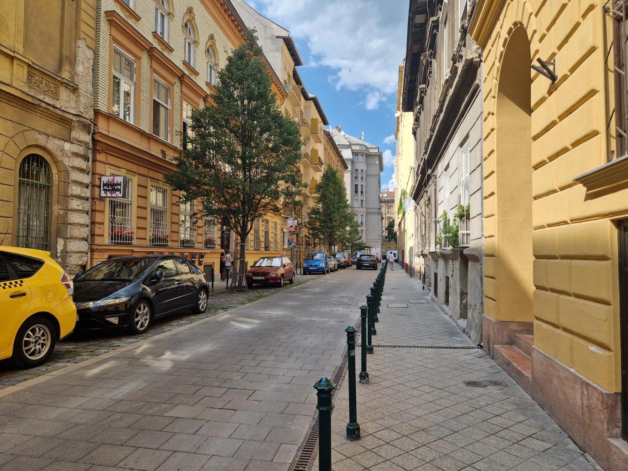 Апартаменты Maria Topfive With Free Private Parking Будапешт Экстерьер фото